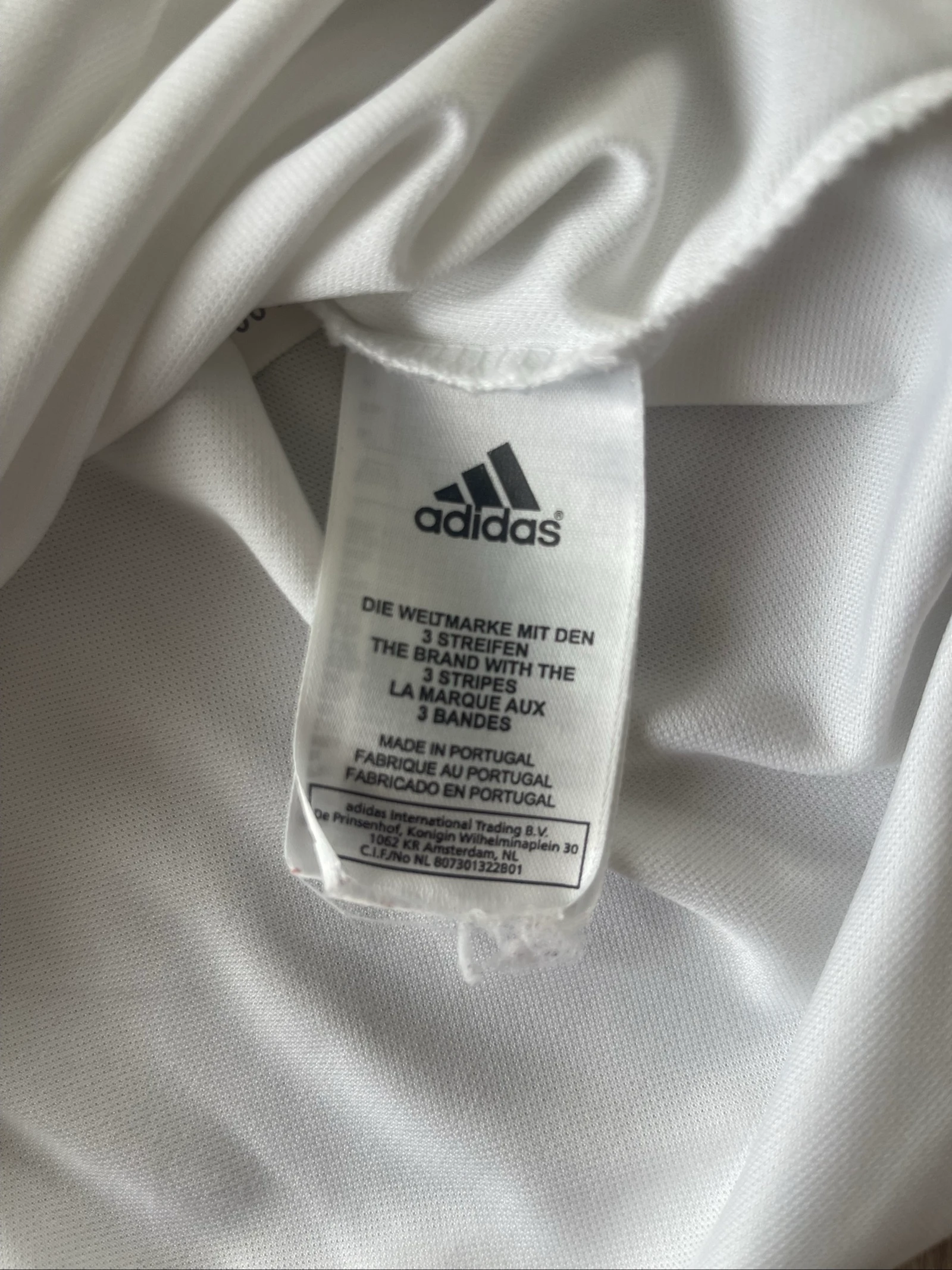 T-shirt Real Madrid saison 03/04 – photo 4